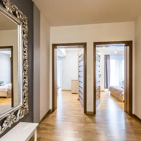 Aparthost Stara Polana *