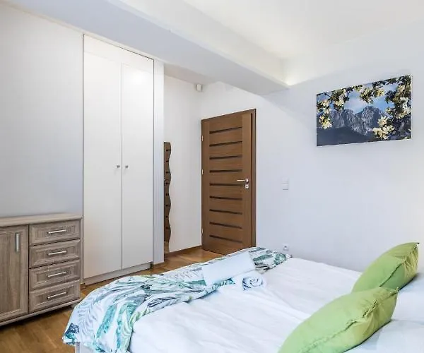 Aparthost Stara Polana *