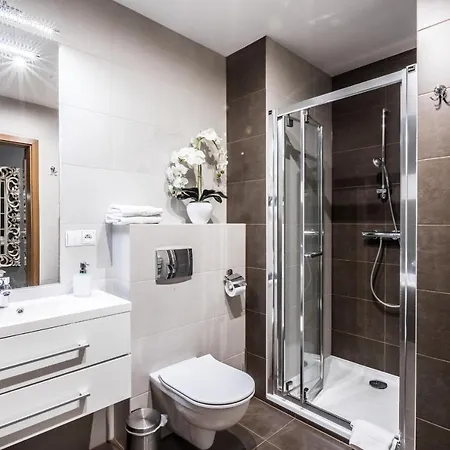 Aparthost Stara Polana *